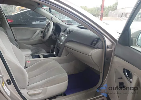 2009 Toyota Camry z USA, uszkodzony, nr VIN 4T1BE46K49U295681